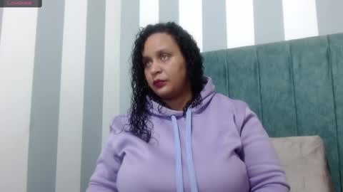 Daniela online show from 02-11-25, 01:41