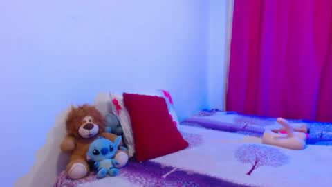 Snapshot of danielajall chatting on 05-21-26, 02:40 danielajall independent online show from 05-21-26, 02:40