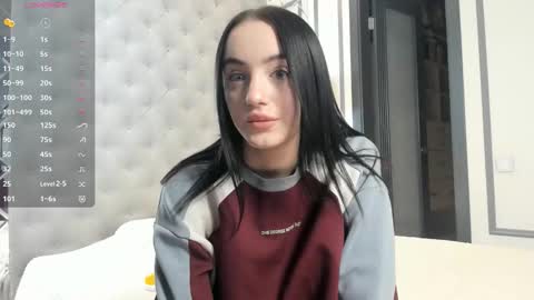 Mia online show from 12-20-25, 11:06