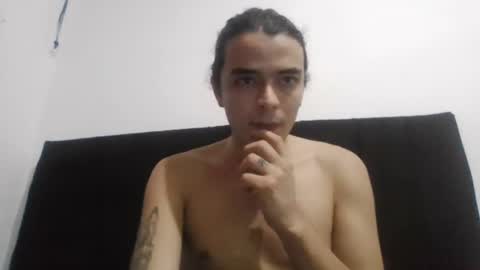 Snapshot of danielhot17 chatting on 06-23-26, 12:41 DANIEL online show from 06-23-26, 12:41