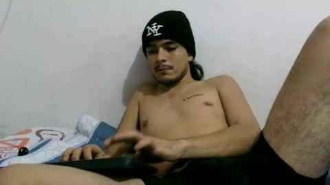 Snapshot of danielhot17 chatting on 07-09-26, 04:16 DANIEL online show from 07-09-26, 04:16