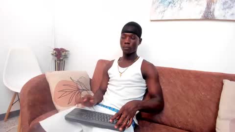 Snapshot of daniell_ferrari chatting on 02-11-25, 09:35 daniell_ferrari online show from 02-11-25, 09:35