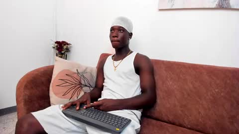 Snapshot of daniell_ferrari chatting on 02-12-25, 08:40 daniell_ferrari online show from 02-12-25, 08:40