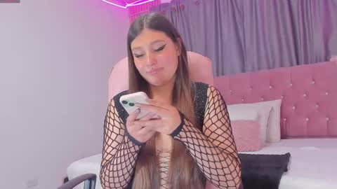 Snapshot of danielle_april chatting on 09-16-25, 03:07 Danielle online show from 09-16-25, 03:07