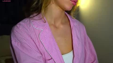 Danielle online show from 03-27-26, 12:49