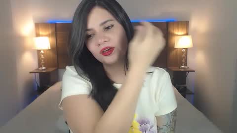 daniellerain online show from 11-19-25, 09:59