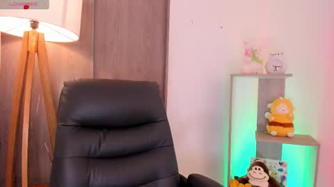 Danielle Rose online show from 11-21-25, 11:03