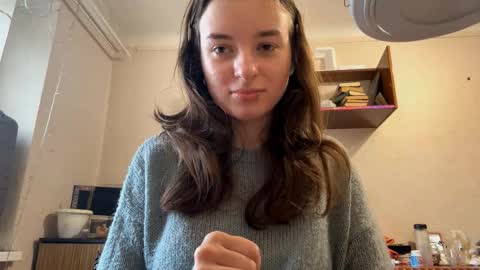 Snapshot of daniellevaulet chatting on 10-27-25, 06:50 Mia online show from 10-27-25, 06:50