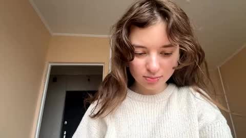 Snapshot of daniellevaulet chatting on 11-03-25, 07:20 Mia online show from 11-03-25, 07:20