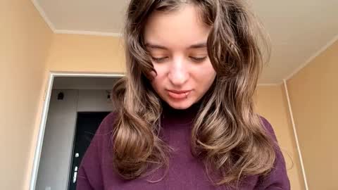 Snapshot of daniellevaulet chatting on 11-04-25, 07:29 Mia online show from 11-04-25, 07:29