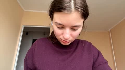 Snapshot of daniellevaulet chatting on 11-07-25, 07:52 Mia online show from 11-07-25, 07:52