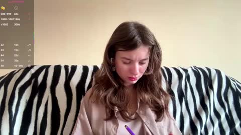 Snapshot of daniellevaulet chatting on 12-14-25, 07:14 Mia online show from 12-14-25, 07:14