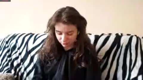 Snapshot of daniellevaulet chatting on 12-16-25, 09:14 Mia online show from 12-16-25, 09:14