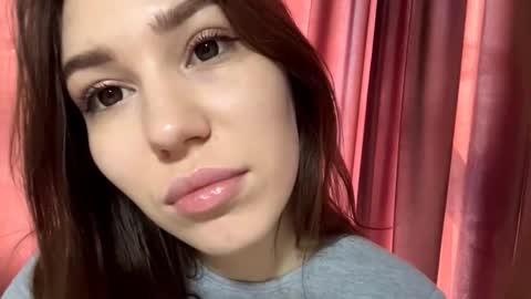 Snapshot of daniellmancher chatting on 02-27-26, 05:29 Julia online show from 02-27-26, 05:29