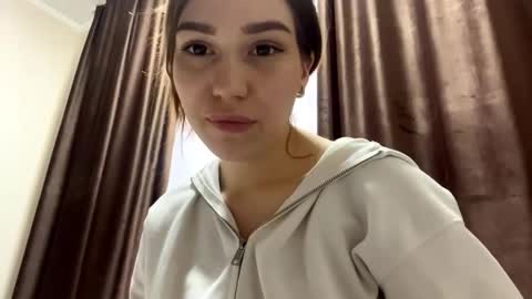 Snapshot of daniellmancher chatting on 03-04-26, 10:32 Julia online show from 03-04-26, 10:32