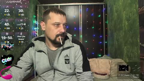 Snapshot of danielocool chatting on 12-29-24, 01:49 DanieloCool online show from 12-29-24, 01:49