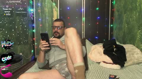 Snapshot of danielocool chatting on 12-29-24, 04:51 DanieloCool online show from 12-29-24, 04:51