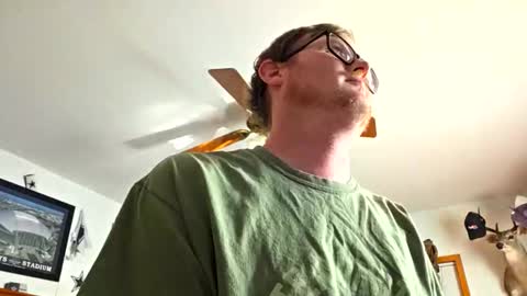 Daniel    y. online show from 12-02-25, 07:42