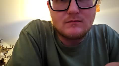 Daniel    y. online show from 04-07-26, 10:31