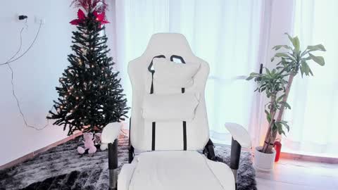 Daniela  online show from 12-27-24, 08:28