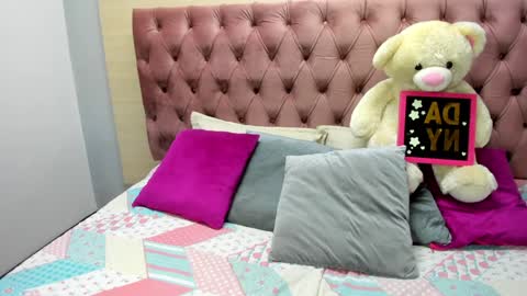 Snapshot of daniibelluci chatting on 01-28-25, 09:51 DaniiBelluci online show from 01-28-25, 09:51