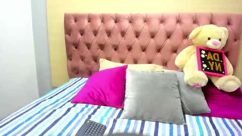 Snapshot of daniibelluci chatting on 03-09-25, 08:07 DaniiBelluci online show from 03-09-25, 08:07