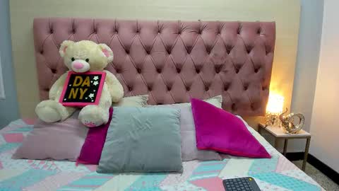 Snapshot of daniibelluci chatting on 10-02-25, 03:02 DaniiBelluci online show from 10-02-25, 03:02