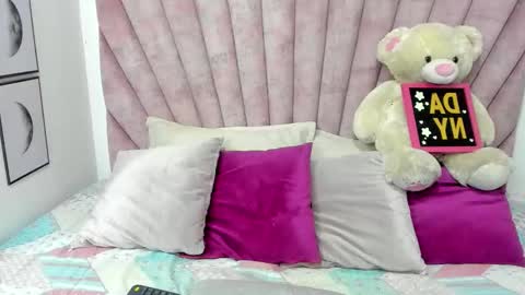 Snapshot of daniibelluci chatting on 11-14-25, 04:55 DaniiBelluci online show from 11-14-25, 04:55