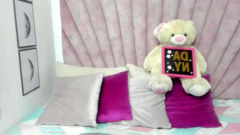 Snapshot of daniibelluci chatting on 11-30-25, 03:10 DaniiBelluci online show from 11-30-25, 03:10