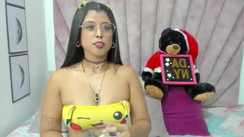 Snapshot of daniibelluci chatting on 12-02-25, 03:34 DaniiBelluci online show from 12-02-25, 03:34