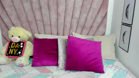 Snapshot of daniibelluci1 chatting on 03-01-26, 03:52 Danii Belluci online show from 03-01-26, 03:52