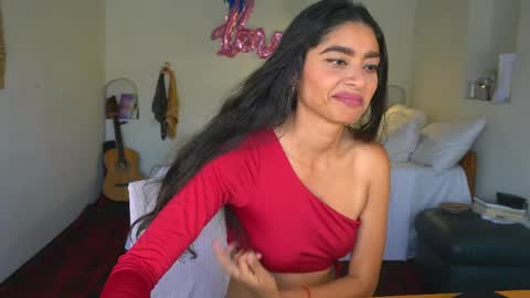 Snapshot of daniisla chatting on 05-15-26, 04:47 danalle .. online show from 05-15-26, 04:47