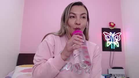 K A R O L online show from 12-19-24, 03:18