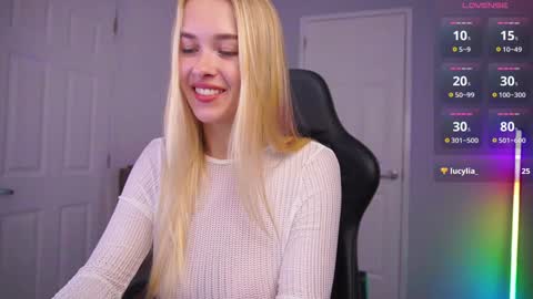 Hi my name is Anna. Please say hello I like to chat with you. If u have request use Tip option .Thank you online show from 12-27-24, 01:22