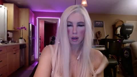 DanikaWhite69 online show from 02-10-25, 04:30