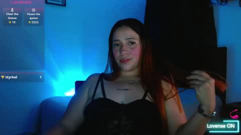 Snapshot of daniorange chatting on 05-25-26, 11:22 Dani online show from 05-25-26, 11:22