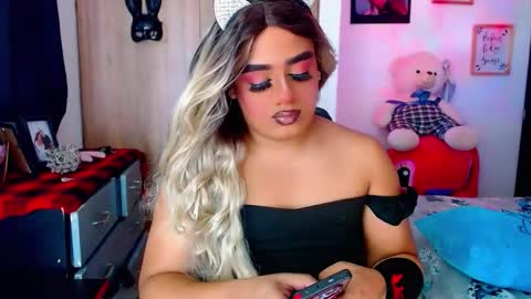 Snapshot of danipein chatting on 11-23-25, 11:54 danipein online show from 11-23-25, 11:54