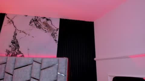 Snapshot of daniphoenixx chatting on 11-04-25, 07:35 Dani Phonenix online show from 11-04-25, 07:35