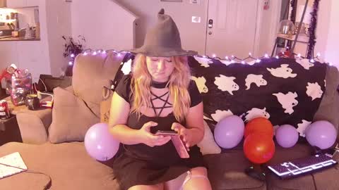 Dani And Daddy online show from 10-12-25, 03:27