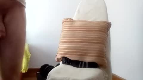 Snapshot of daniroca8 chatting on 04-02-26, 02:15 daniroca8 online show from 04-02-26, 02:15