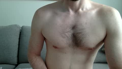 Snapshot of danishguysdicks chatting on 05-29-26, 08:12 Buzzy online show from 05-29-26, 08:12