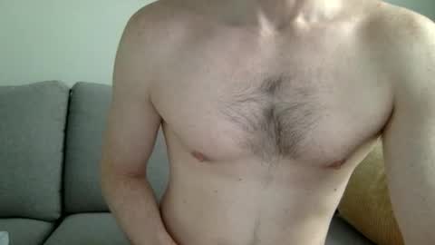 Snapshot of danishguysdicks chatting on 05-30-26, 03:53 Buzzy online show from 05-30-26, 03:53