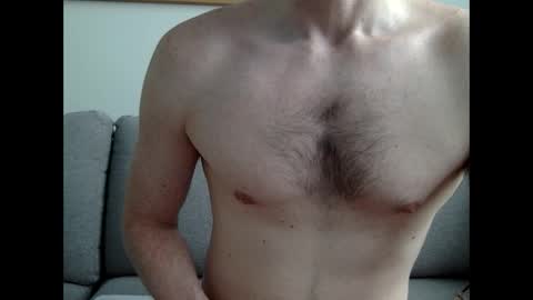 Snapshot of danishguysdicks chatting on 06-02-26, 07:43 Buzzy online show from 06-02-26, 07:43