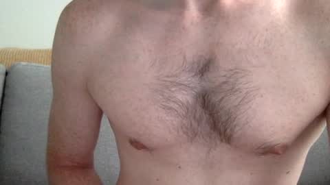 Snapshot of danishguysdicks chatting on 06-30-26, 09:43 Buzzy online show from 06-30-26, 09:43