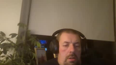 danishman1980 online show from 11-16-25, 12:38