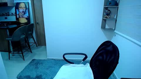 Snapshot of danna__ross chatting on 09-26-25, 12:25 Danna Ross online show from 09-26-25, 12:25