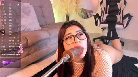 danna_adams1 online show from 02-28-25, 03:37