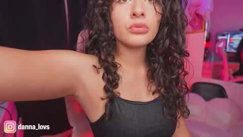 Danna Lovs online show from 10-27-25, 06:01