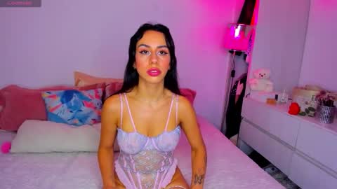 Danna Rhodes online show from 12-20-25, 11:39