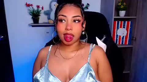 Snapshot of danna_schmidt23 chatting on 07-01-26, 11:01 Danna online show from 07-01-26, 11:01